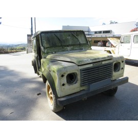 LAND ROVER - DEFENDER