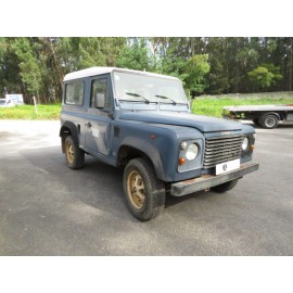 LAND ROVER - DEFENDER