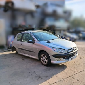 PEUGEOT - 206