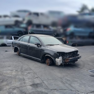 TOYOTA - AVENSIS