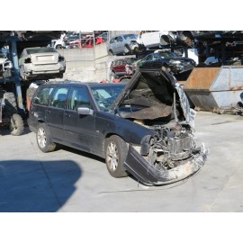 VOLVO - V70