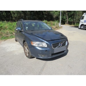VOLVO - V50