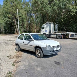 OPEL - CORSA B