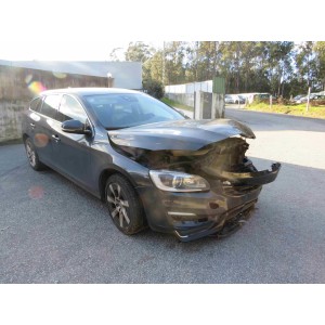 VOLVO - V60