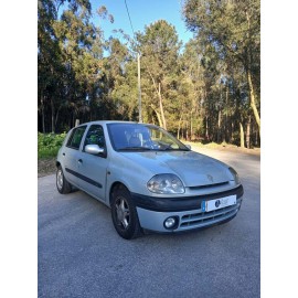 RENAULT - CLIO