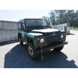 LAND ROVER - DEFENDER