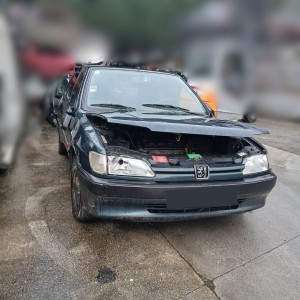 PEUGEOT - 306