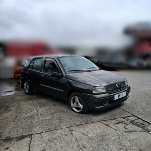 RENAULT - CLIO 1